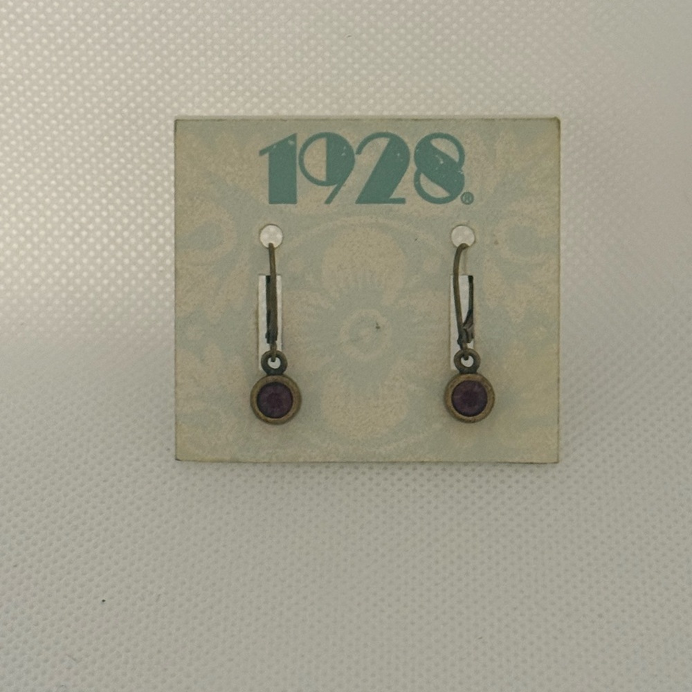 1928 Gold Tone Drop Earrings โ Purple Crystal Accent โ NWT - Picture 7 of 8